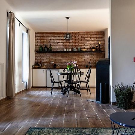 Madaras Haz Apartment Tard Luaran gambar