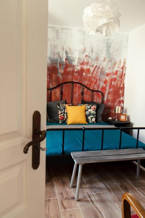 Madaras Haz Apartment Tard Luaran gambar